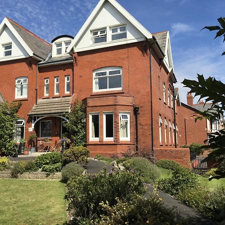 Mode - The Old School House Apartment Lytham St Annes Exterior foto