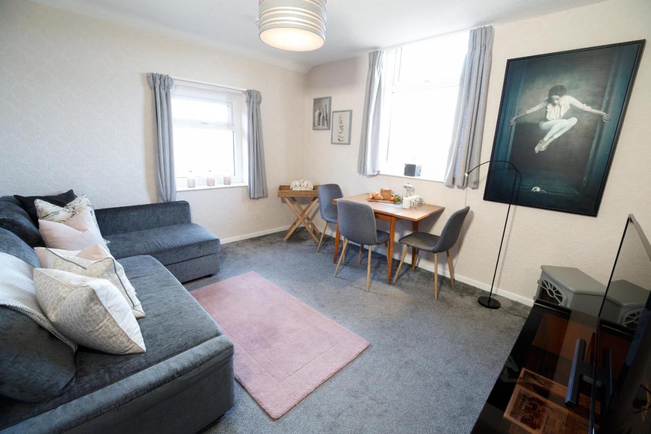 Mode - The Old School House Apartment Lytham St Annes Exterior foto